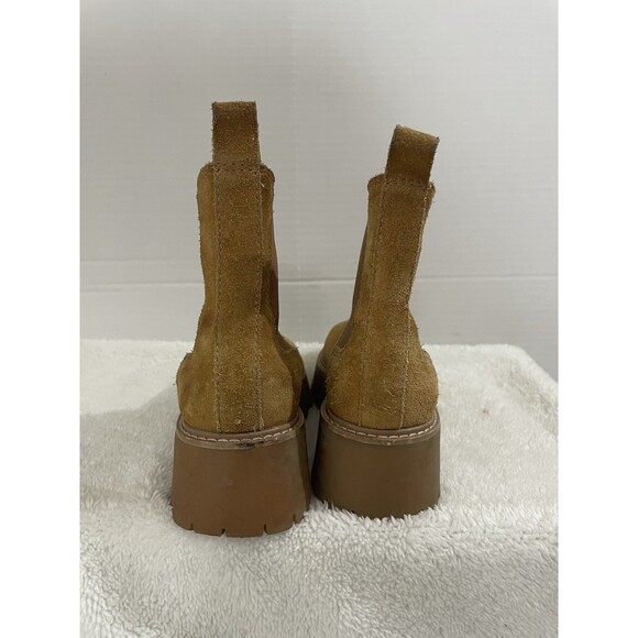 DOLCE VITA Womens Ankle Bootie Shoes Size 6 medium Camel Suede Chelsea - Picture 3 of 5